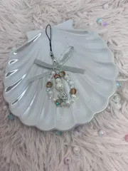 〖A017〗キーホルダー ビーズストラップ 雪だるま グレー