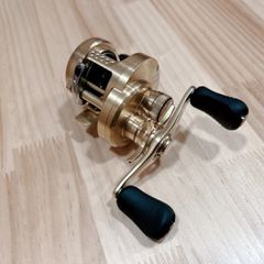 【★美品中古リール】 シマノ  カルカッタコンクエスト 101 HG ('14)
