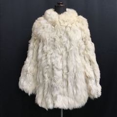 SAGA FURS ホワイト系毛皮ハーフコート オススメ！！ - メルカリ