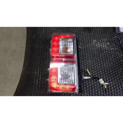 美品！ウェイク DBA-LA700S 左 テールランプ 81561-B2380 ウェイク DBA-LA700S 左 テールランプ テールレンズ X07 81560