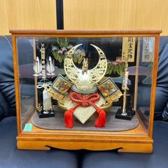 ◎【✨兜✨】　藤翁作　彫金兜飾　五月人形　こどもの日　兜飾り　ガラスケース付き　端午の節句 子どもの日　5月人形　骨董品　希少　貴重　高級　高価　昭和レトロ　子供　かっこいい　祝日　男の子　男　GW 飾り物　甲冑　ガラスケース　高級商品