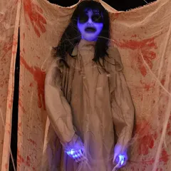 ハロウィン ハロウィン雑貨 ハロウィンパーティ ゾンビ おばけ ゴースト 魔女 光る 吊り下げ 怖い ホラー 不気味 びっくり ドッキリ サプライズ パーティ雑貨 盛り上がる 単三電池
