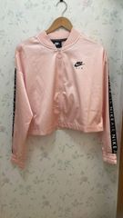 NIKE　AIR　★ピンクのサテンのブルゾン