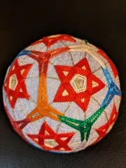 鞠　毬　まり　手まり　星　薄紫　手鞠　手毬　ストラップ　オーナメント　赤　ゴールド　ハンドメイド　日本製　和製　インテリア　和風インテリア　オーナメント　置物