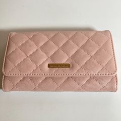 Maison de FLEUR 長財布 ラウンドファスナー 薄ピンク レディース 大人かわいい 美品