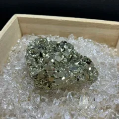 送関込 エメラルドinパイライト 22.40ct 珍しい 愛と治癒と叡智+金運