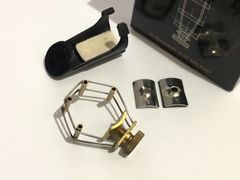 フランソワ・ルイ　Ultimate XL BRASS　アルトサックス用リガチャー【中古】