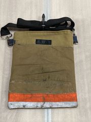 １３４．🚒 防火服  サコッシュ（アップサイクル商品）🚒
