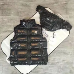 【新品未使用?】MONCLER （モンクレール） ダウンベスト｜本日限定特価｜新品未使用-MM輸入