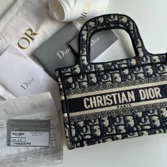 ほぼ新品 インボイス 含む 付属品完備 Dior(ディオール) オブリーク ブックトート ミニ