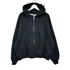 【BOWWOW】BEAMSBOY別注フーディー BOW WOW〉に〈BEAMS〉が新たに別注したのは、ブラックの褪色加工