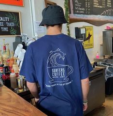 ★2025新作★人気★希少品 SURFERS COFFEE Tシャツ WAVE IN CUP ネイビー S～XLサイズ 送料無料 SST-SC-WCNV