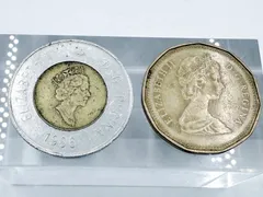 カナダ　ドルコイン カナダコイン 2種 1ドル硬貨 ルーニー エリザベス2世 / 5