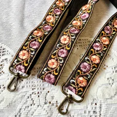 No.36   ショルダーベルト　スマホストラップ 3㎝幅 インド刺繍リボン ハンドメイド 黒  レース　スパンコール