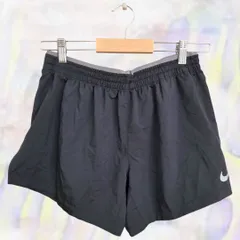 NIKE　ナイキ　ショートパンツ　ブラック　レディース　短パン　運動　スポーツ　トレーニング　ポケット　ロゴ　シャカシャカ生地