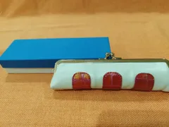 【不明／がま口／新品未使用】本革風 印鑑ケース（ホワイト×レッド〈クロコ型押し風〉）箱付き