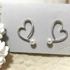 ハートパールビーズ　ピアス　サージカルステンレス