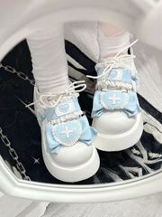 ロリータ 厚底 シューズ 水色 リボン クロスモチーフ ゴスロリ 靴 メイド風 フリル ハート 病みかわいい 量産型 地雷系 レディース 原宿系 ファッション 革靴 コスプレ　水色界隈　天使界隈　サブカル　厚底　シューズ　量産型　地雷系