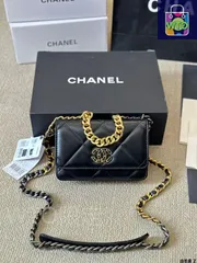 【今日特価】Chanel 19 WOC - シャネル 19 ウォレット オン チェーン