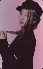 LE SSERAFIM YUNJIN FEARLESS monochrome bouqet ver. トレーディングカードのサムネイル