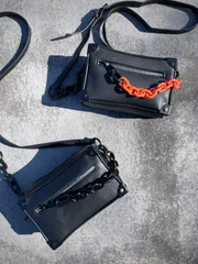 ENVIABLE エンビアブル　ボックス　ソフトトランク　レザーバッグ　ショルダーバッグ　オレンジ　ブラック　チェーン　　春物　夏物　秋物　冬物　ストリートファッション　ストリートブランド