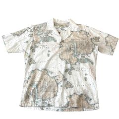 美品・近年モデル】グッチ フレイヤハルタス オープンカラー総柄シャツ