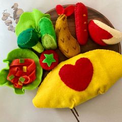 フェルトままごと　包めるオムライスセット