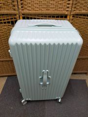 F01-20250707-77 【訳あり】USBポート付き ハードキャリーケース 大型 スーツケース 4輪 ライトブルー 一部破損あり　約H70×W45×D32cm