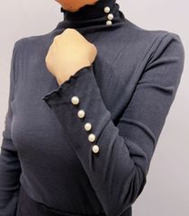 ハイネック ニット パール付き 薄手 長袖 上品フリル タイト プルオーバー 華奢見え 細見え レディース
