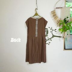【SALE】つつむ　バックボタンワンピース●ヘンプ×オーガニックコットン ブラウン