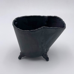 鉄小物　小物入れ 　花器　ハンドメイド　Ku001