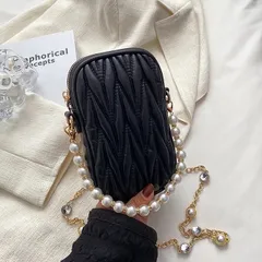 【数量限定】韓国 大人気デザイン♡ 高級感 キルティング ブラック ミニ チェーン 斜め掛けバック 携帯バック 手提げ ショルダー パール 韓国ファッション ワンホン