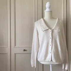 ＠ パール ニット セーター トップス シャツ 長袖 ホワイト 白 お嬢様 お呼ばれ　デート　オフィスカジュアル　食事会　可愛い　お出かけ　上品