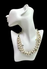 美品 淡水パール華やか 4連ネックレス