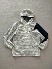 トシ様専用UNDER ARMOUR アンダーアーマー　ナイロンジャケット YXL