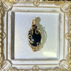 ネックレス　ペンダント　オニキス　ワイヤーワーク　天然石　パワーストーン　アクセサリー　ハンドメイド