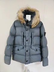 2025年最新】stone island ダウン ファーの人気アイテム - メルカリ