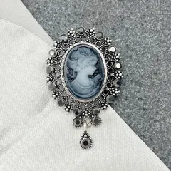 BC021-b ブローチ カメオ風 ラインストーン おしゃれ かわいい 新品