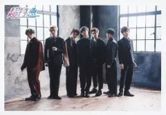 【中古】生写真(男性) 超特急/集合(7人)/横型・全身・衣装黒・赤・ピンク・タカシ左手サングラス胸元・センターカイ/「超特急 2017 SUMMER FES GOODS」生写真 第30弾