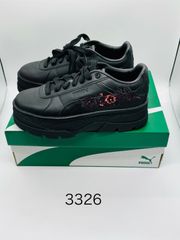 PUMA プーマ　ウィメンズ リヴォ EMB スニーカー　24㎝　　　*3326
