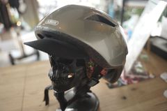 【ABUS】YADO-I AF BRILLIANT【傷あり】自転車ヘルメット