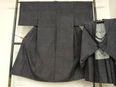 平和屋着物●男性　結城ちぢみ　アンサンブル　杢無地　漆黒色　正絹　逸品　AABA8829zg