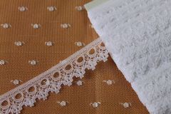 ラッセルレース　オフホワイト幅1.6cm大人気リボン通し日本製5m [7351