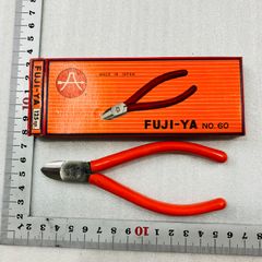 Item thumbnail for item b2a56022-35bc-4db2-83f4-afd5b8849c2c