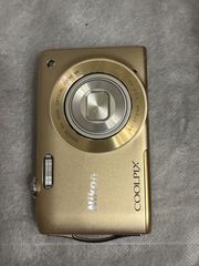 ニコン COOLPIX S3000 ファインオレンジ コンパクトデジカメ 美品