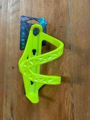 SIDE SWIPE CAGE