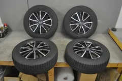 23年式スタッドレス 195/65R15 セレナ使用(走行約5000㌔) 23年式スタッドレス 195/65R15 セレナ使用(走行約5000㌔) 23年式