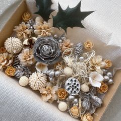 ドライフラワー ドライ ナッツ 木の実 詰め合わせ セットˎˊ˗ クリスマス　クリスマスBOX  　ホワイト　シルバー　ホワイトクリスマス ヒイラギ　　No.56