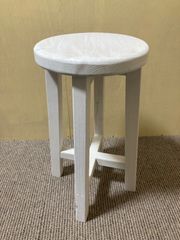 天然木　手作り丸型ホワイトスツール