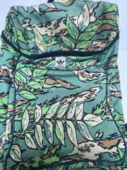 アディダス　originals 　リュック　デイパック 総柄 10c60